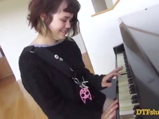 YHIVI films OFF PIANO SKILLS FOLLOWED BY ROUGH porn AND CUM OVER HER FACE! - Featuring: Yhivi / James Deen